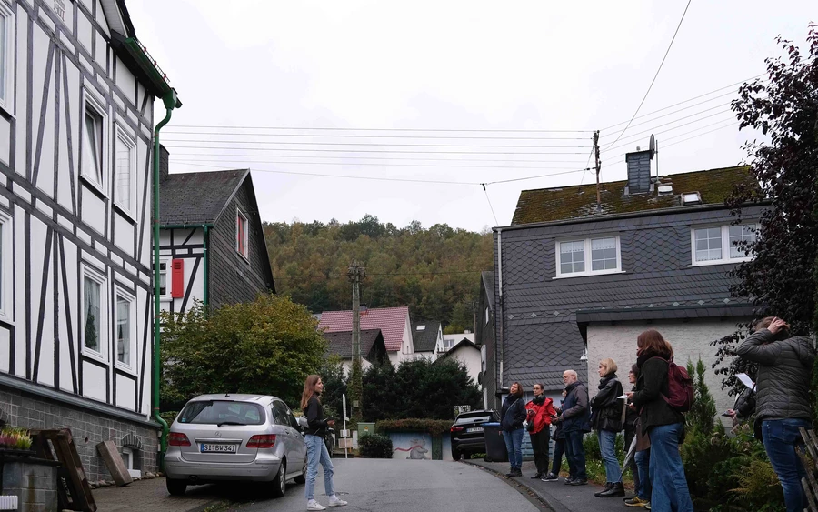 Spaziergang mit Becher Foto MGK Siegen.JPG