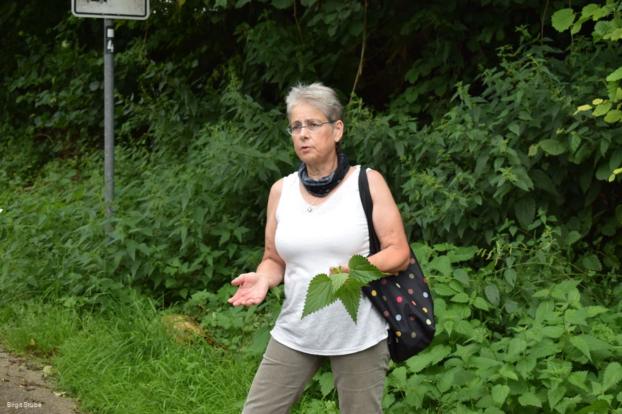 Birgit Stübe, Kräuterführerin in Iserlohn