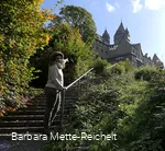 Barbara Mette-Reichelt ist eine Museumsführerin und zertifizierte SGV-Wanderführerin